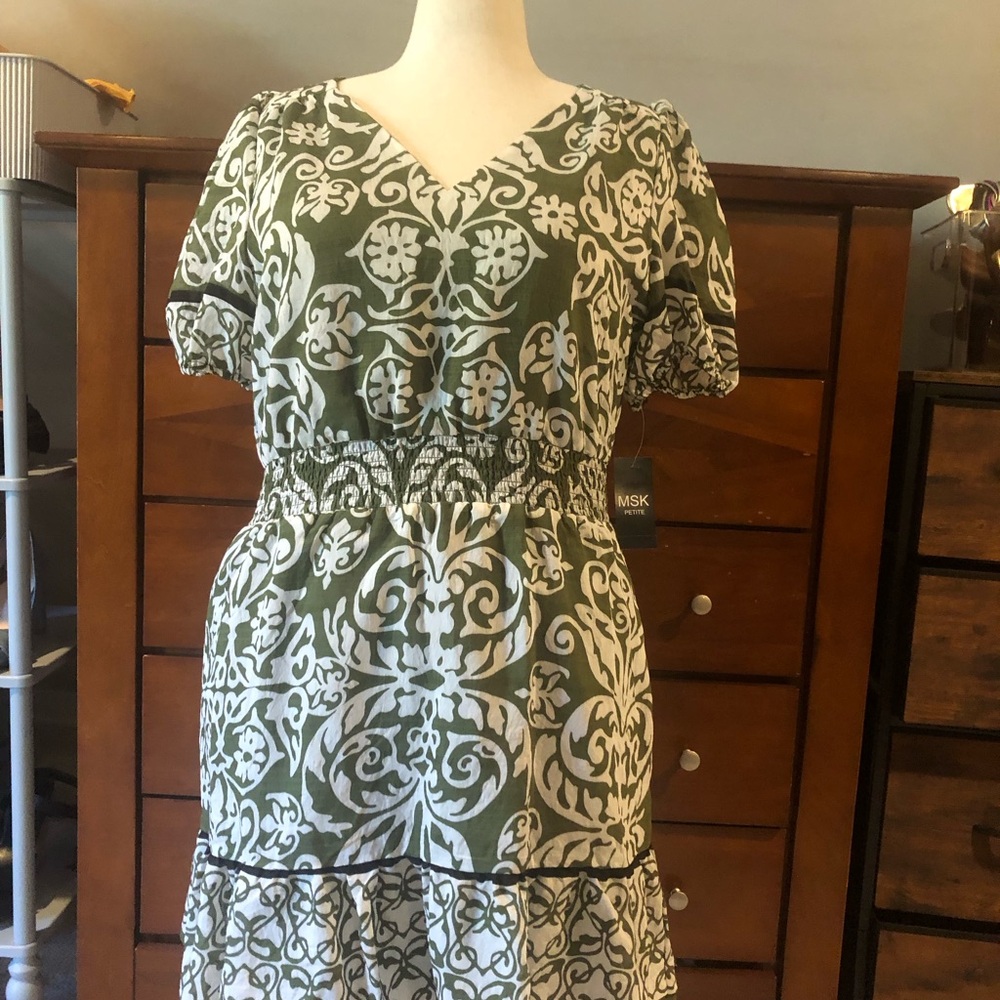 MSK Olive Green and White Printed Midi Dress